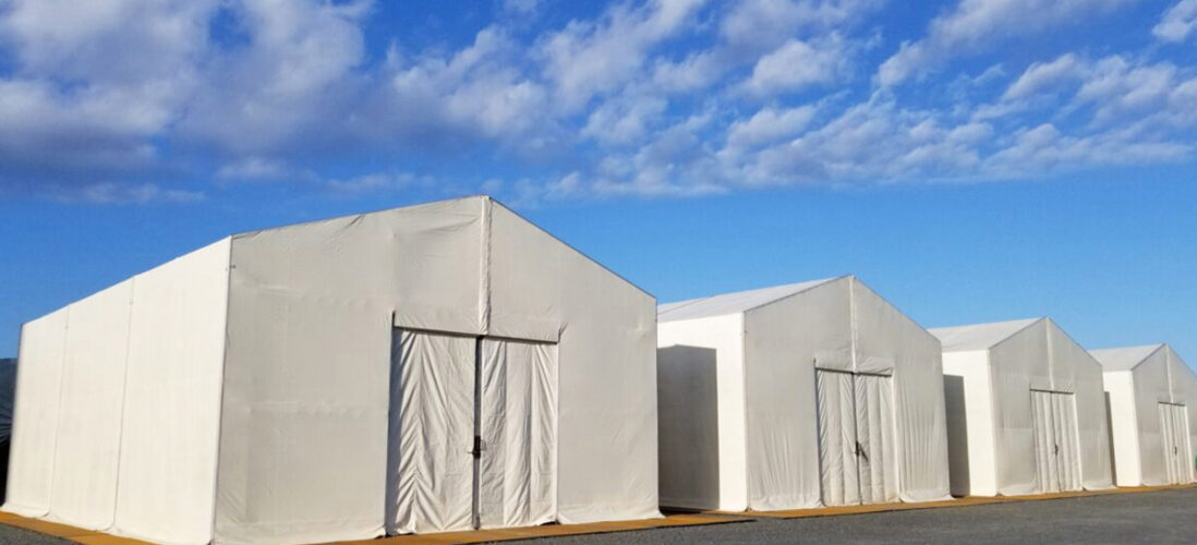 テント倉庫も建築確認が必要？ 特徴やレンタルのメリットを解説